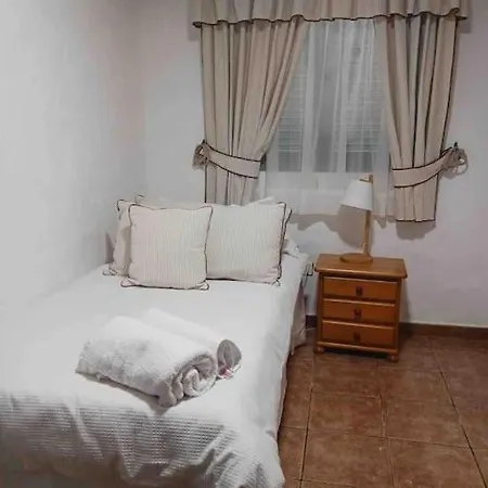 度假居 La Finca. Casa En Ciudad. Zona Residencial Muy Tranquila 特尔德