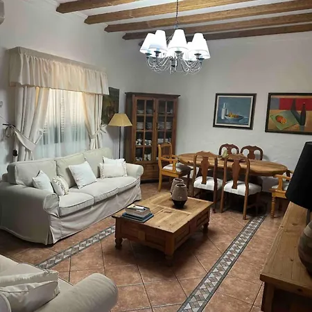 La Finca. Casa En Ciudad. Zona Residencial Muy Tranquila 펜션 *