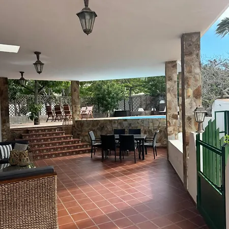 La Finca. Casa En Ciudad. Zona Residencial Muy Tranquila * 텔데