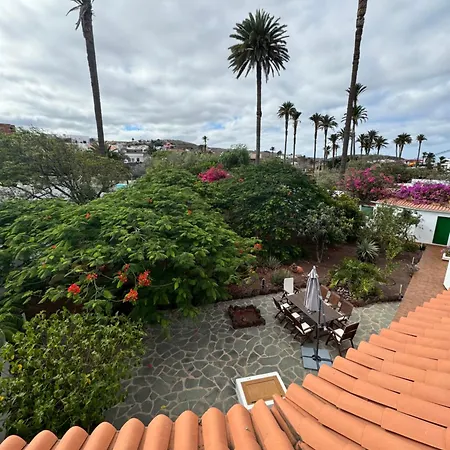 펜션 La Finca. Casa En Ciudad. Zona Residencial Muy Tranquila